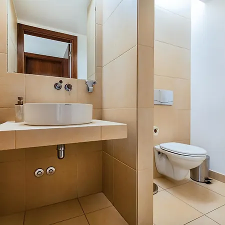 Villa Thera *